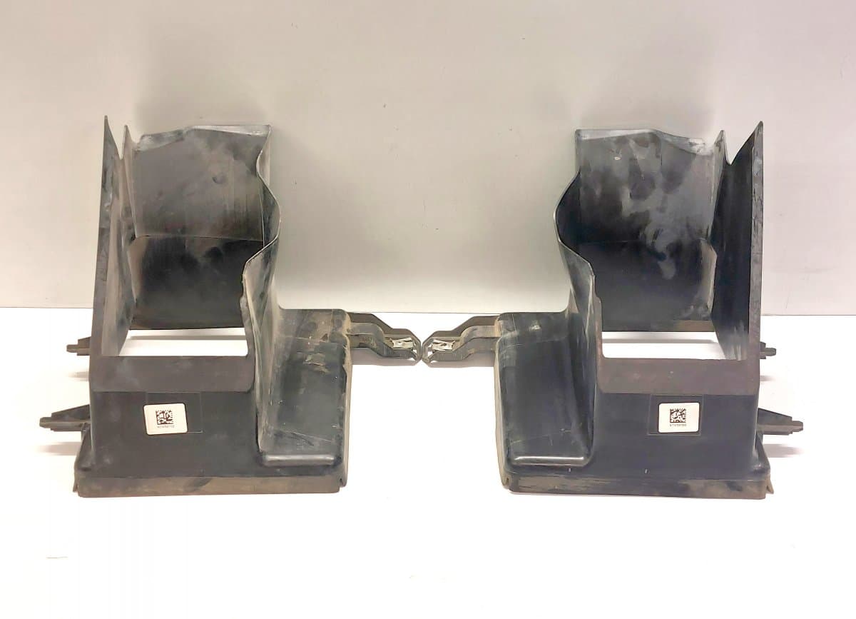 BMW 51747475271 51747475272 Air duct front left BMW 7 (G11, G12) (2015-2022)