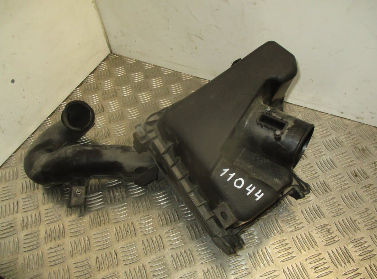 TOYOTA 0R04 Air Cleaner (filter box) TOYOTA AVENSIS (T270) (2009-2018)