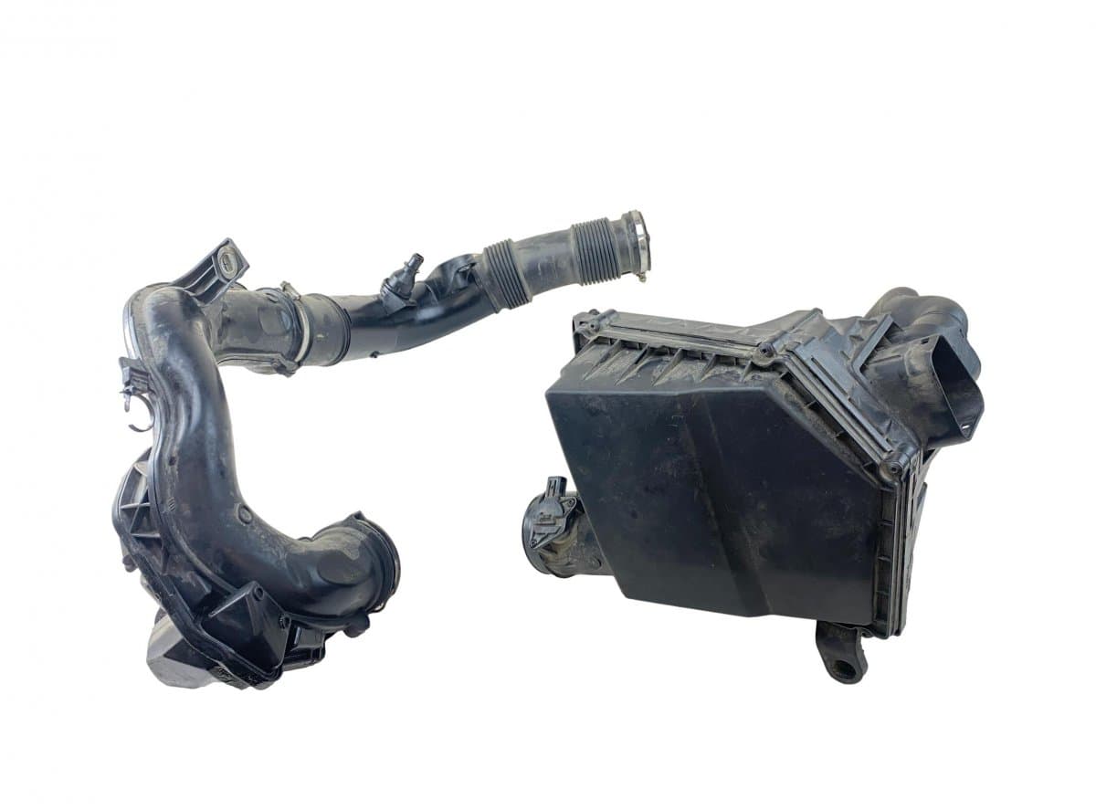 31474862 Air Cleaner (filter box) VOLVO V60 II / S60 III (224, 225, 227) (2018-)
