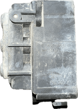 MERCEDES-BENZ 2513200058 Air suspension valve block MERCEDES-BENZ GL-CLASS (X164) (2006-2012) — thumbnail 4