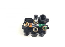 LAND ROVER LR070246 Air suspension valve block LAND ROVER RANGE ROVER SPORT II (L494) (2013-2022) — thumbnail 2