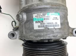LAND ROVER LR013934 AC / aircon Compressor LAND ROVER RANGE ROVER SPORT I (L320) (2005-2013) — thumbnail 2