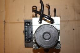 PEUGEOT 9677032180 ABS hydraulic unit / pump PEUGEOT 508 I (W23) (2010-2018) — thumbnail 1
