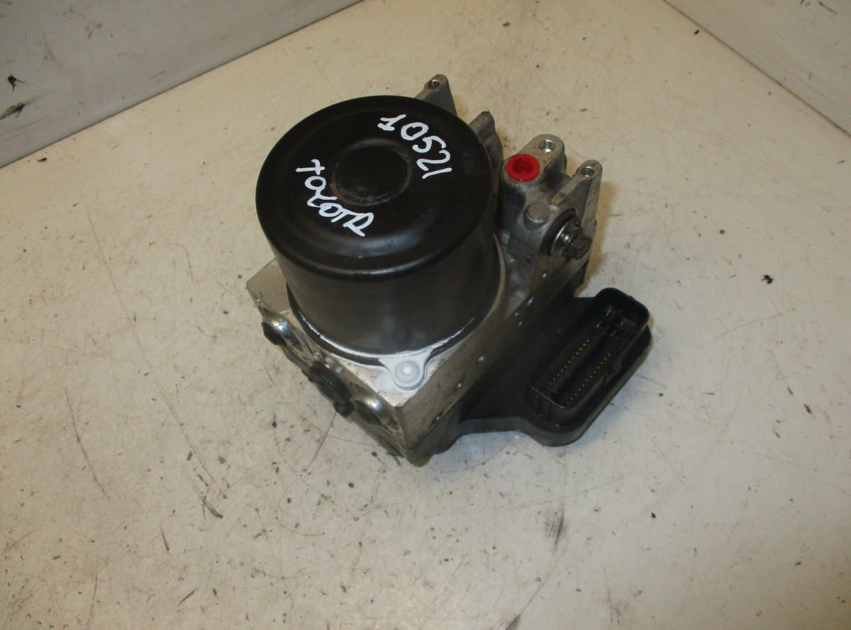 TOYOTA ABS hydraulic unit / pump TOYOTA RAV 4 III (XA30) (2005-2012)