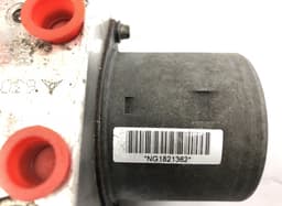 VW 17654056 54085622T 17618956A 17618956-A ABS hydraulic unit / pump VW PASSAT B7 / ALLTRACK (2010-2015) — thumbnail 4