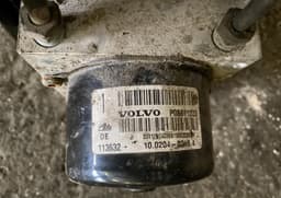 VOLVO ABS hydraulic unit / pump VOLVO V70 III (BW) (2007-2016) — thumbnail 4