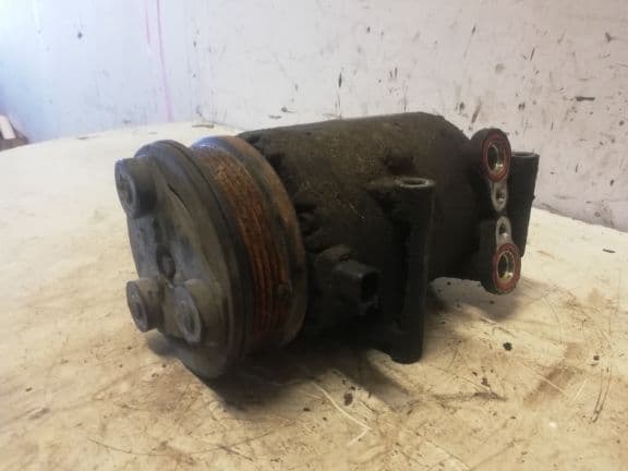 VOLVO AC / aircon Compressor VOLVO S40 / V50 / C30 / C70 (MS, MW) (2004-2012)