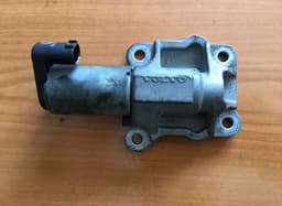 VOLVO Engine Solenoid Valve VOLVO V70 II / XC70 I (P80) (2000-2007) — thumbnail 1