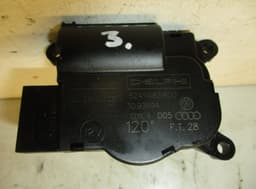 VW 52411483R00 Evaporator air flow flap control motor VW TOUAREG I (7L) (2002-2010) — thumbnail 4