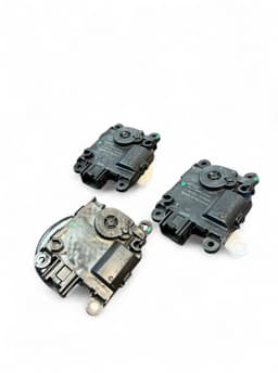 DODGE 68396059AB 68396062AB Evaporator air flow flap control motor RAM 1500 Crew Cab Pickup (DT)(2018-) — thumbnail 1
