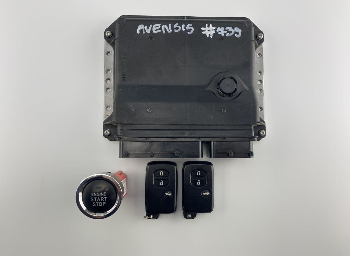 TOYOTA 8966105K90 Engine Control Unit / module (ECU) TOYOTA AVENSIS (T270) (2009-2018)