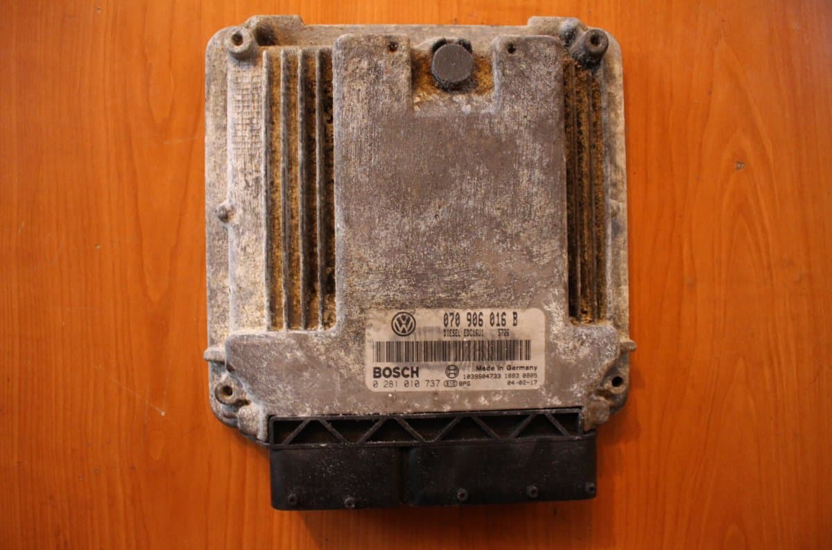 VW 070906016B Engine Control Unit / module (ECU) VW PHAETON (3D) (2002-2016)