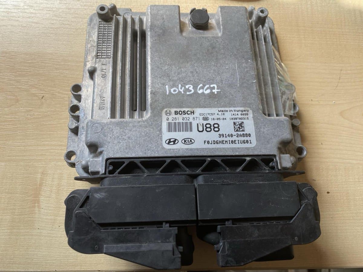 0281032871 Engine Control Unit / module (ECU) KIA CEE'D II (JD) (2012-2018)
