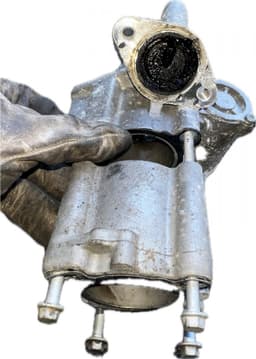 RENAULT 8201001358 147100385R 147105543R EGR Valve RENAULT LAGUNA III (2007-2015) — thumbnail 3