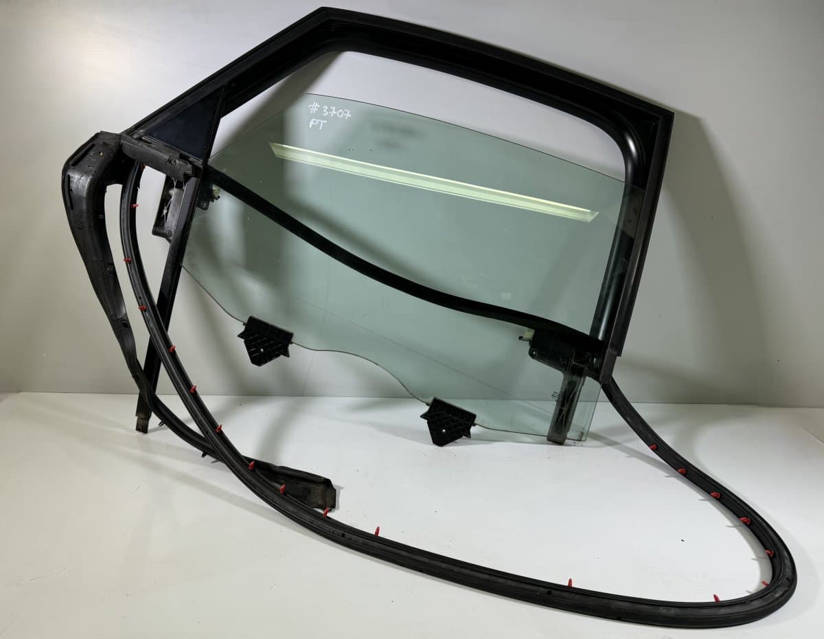 AUDI 4E0845026L 4E0839608G Door window glass rear right AUDI A8 (4E) (2002-2010)