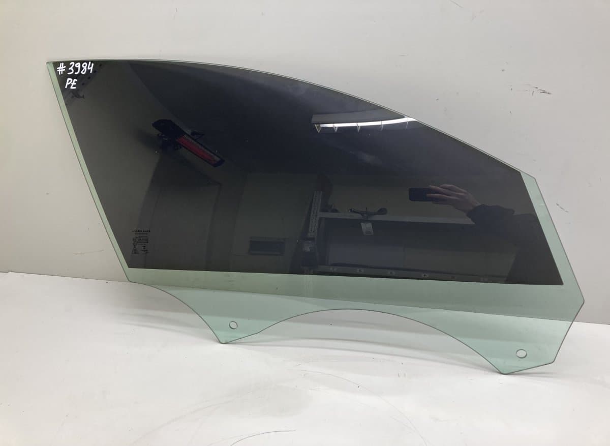 JAGUAR T2H1150 Door window glass front right JAGUAR XF (X260) (2015-2024)