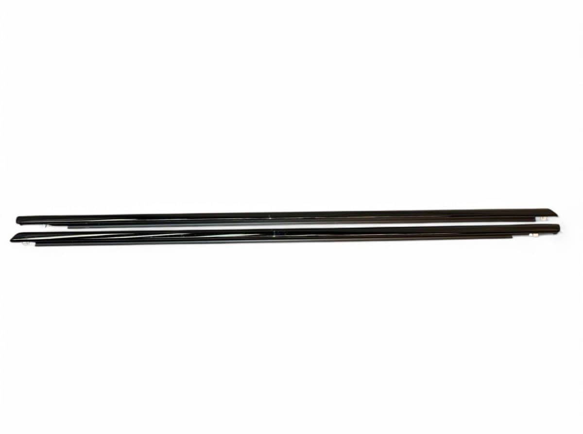 VOLVO 31447623 31447624 Door Window moulding Front Right VOLVO S90 / V90 (2016-)