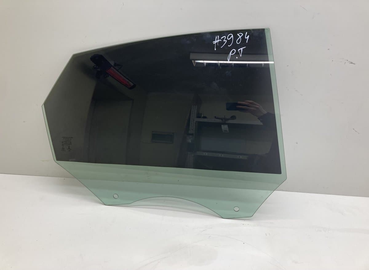 JAGUAR T2H1152 Door window glass rear right JAGUAR XF (X260) (2015-2024)