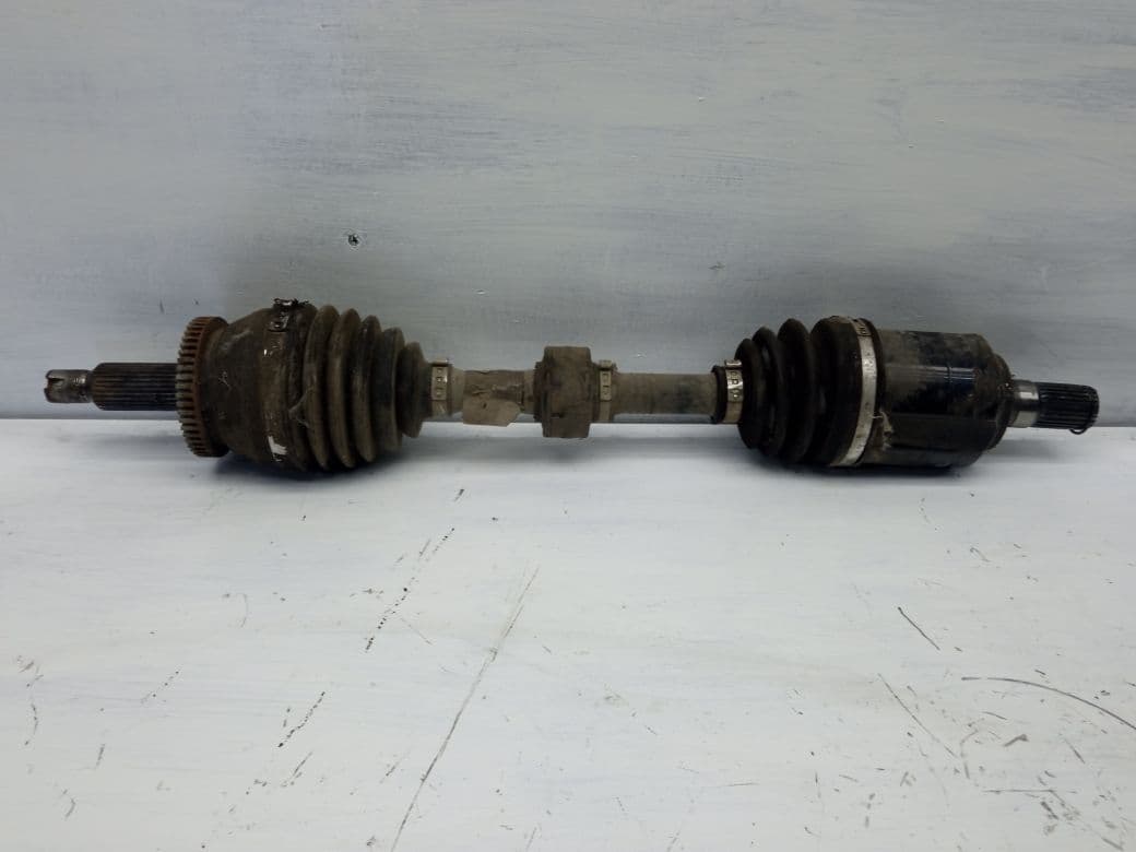 Drive Shaft Front Left KIA SORENTO II (XM) (2009-2015)