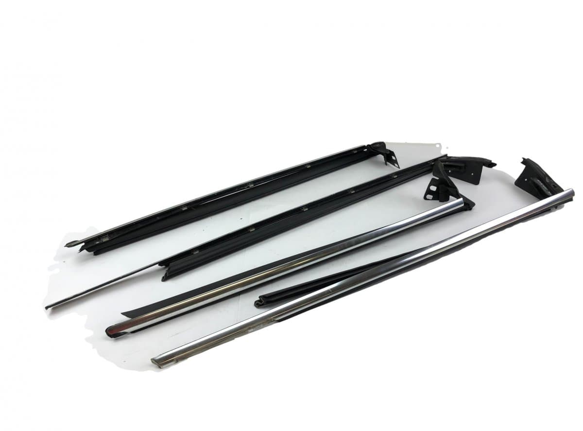 A2167200324 Door Window moulding Front Left MERCEDES-BENZ S-CLASS Coupe (C216) (2006-2013)