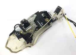 MERCEDES-BENZ A2307200635 Door Lock Front Right MERCEDES-BENZ SL-CLASS (R230) (2001-2012) — thumbnail 3