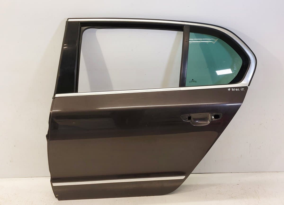 3T5833311 Door Rear Left SKODA SUPERB II (3T4, 3T5) (2008-2015)