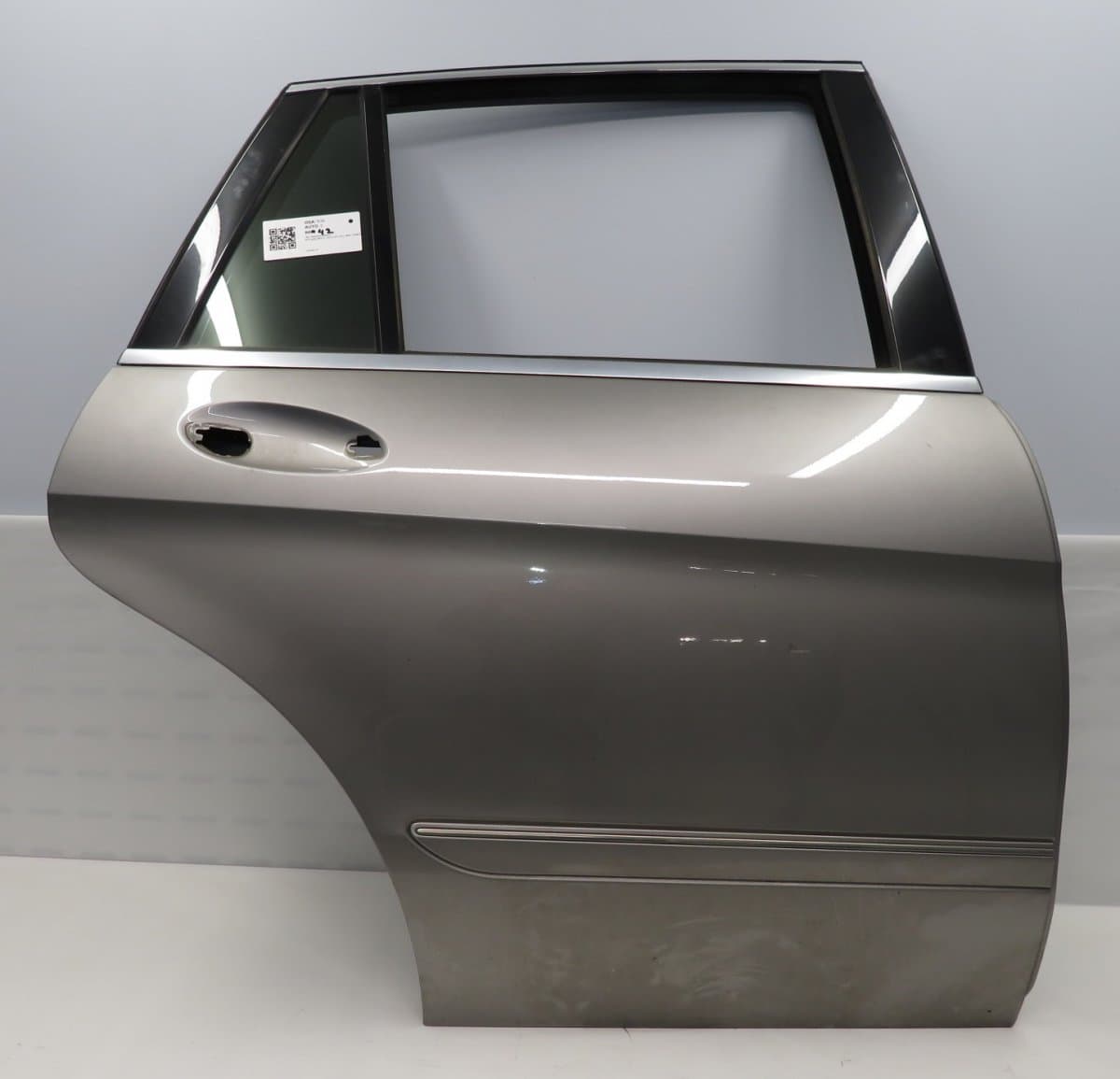 MERCEDES-BENZ A2517301005 2517301005 A2517300205 2517300205 Door Rear Right MERCEDES-BENZ R-CLASS (W251) (2006-2013)