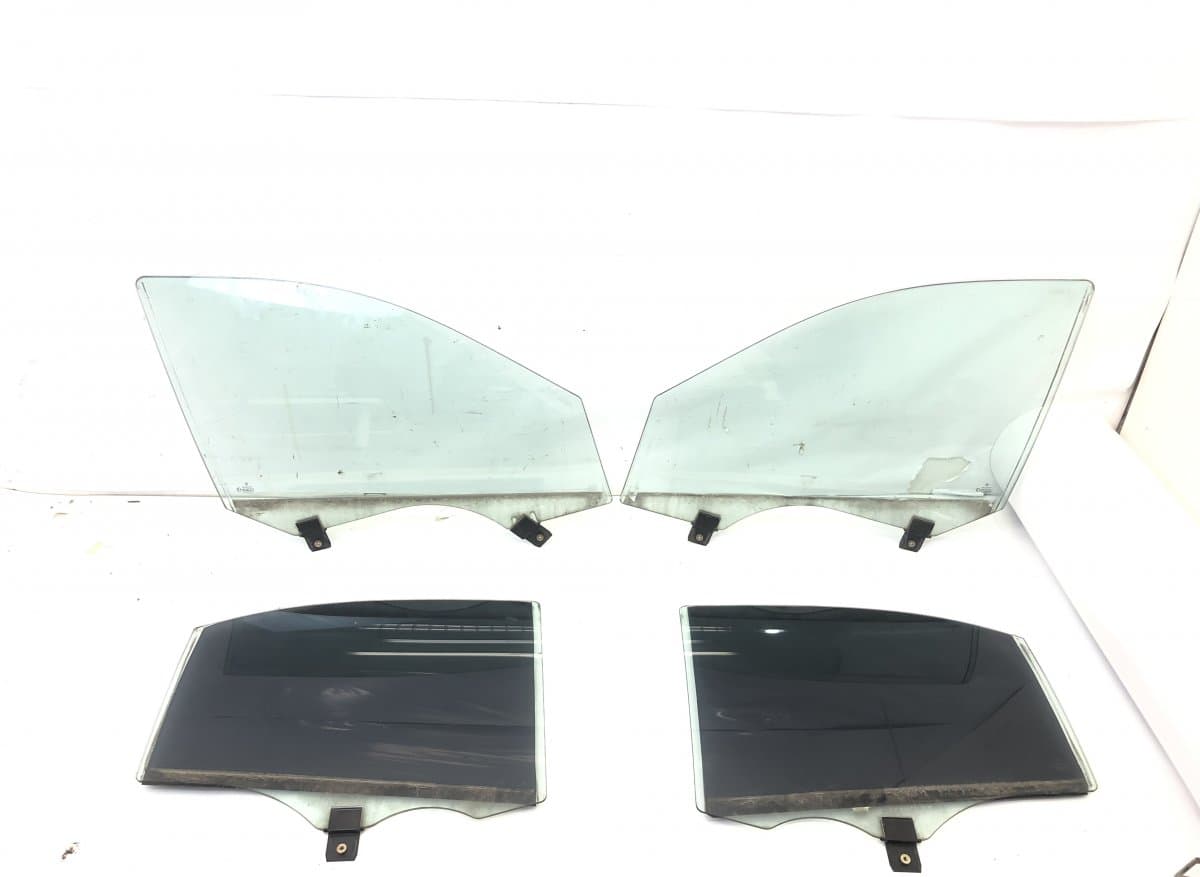 MERCEDES-BENZ A2207200318 A2207200418 Door window glass front left MERCEDES-BENZ S-CLASS (W220) (1998-2005)