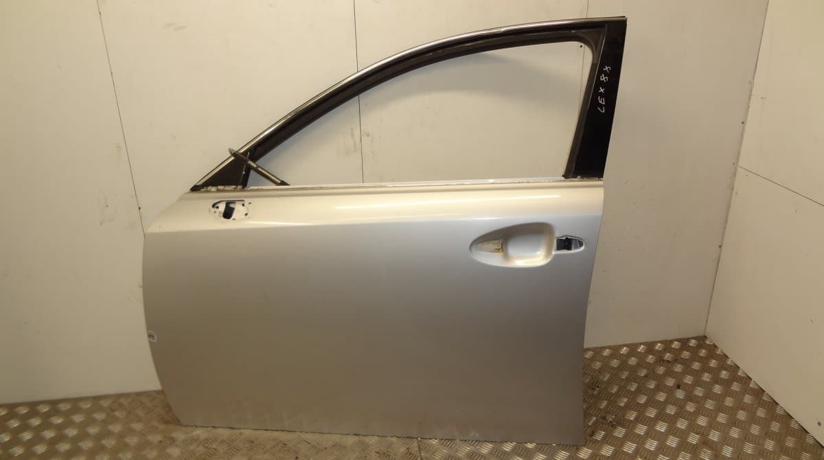 LEXUS Door Front Left LEXUS IS II (XE20) (2005-2013)