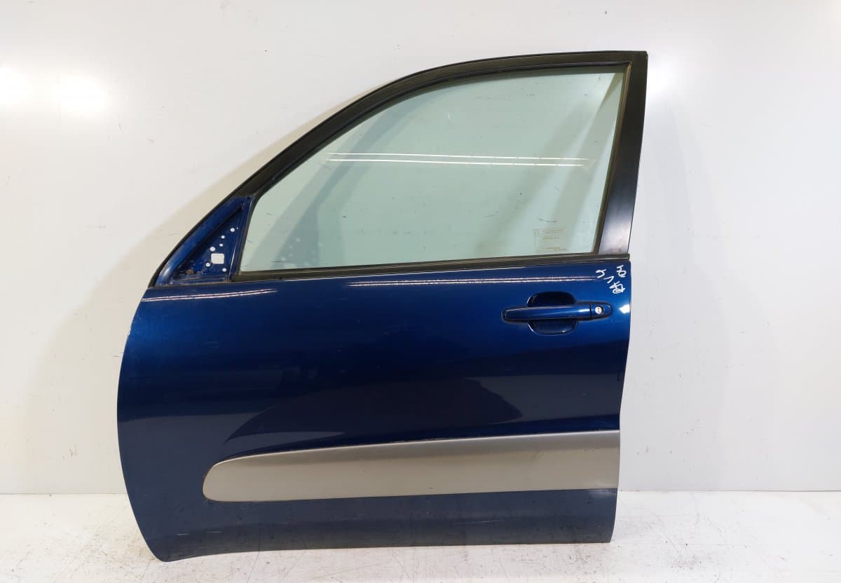 TOYOTA Door Front Left TOYOTA RAV 4 II (XA20) (2000-2005)