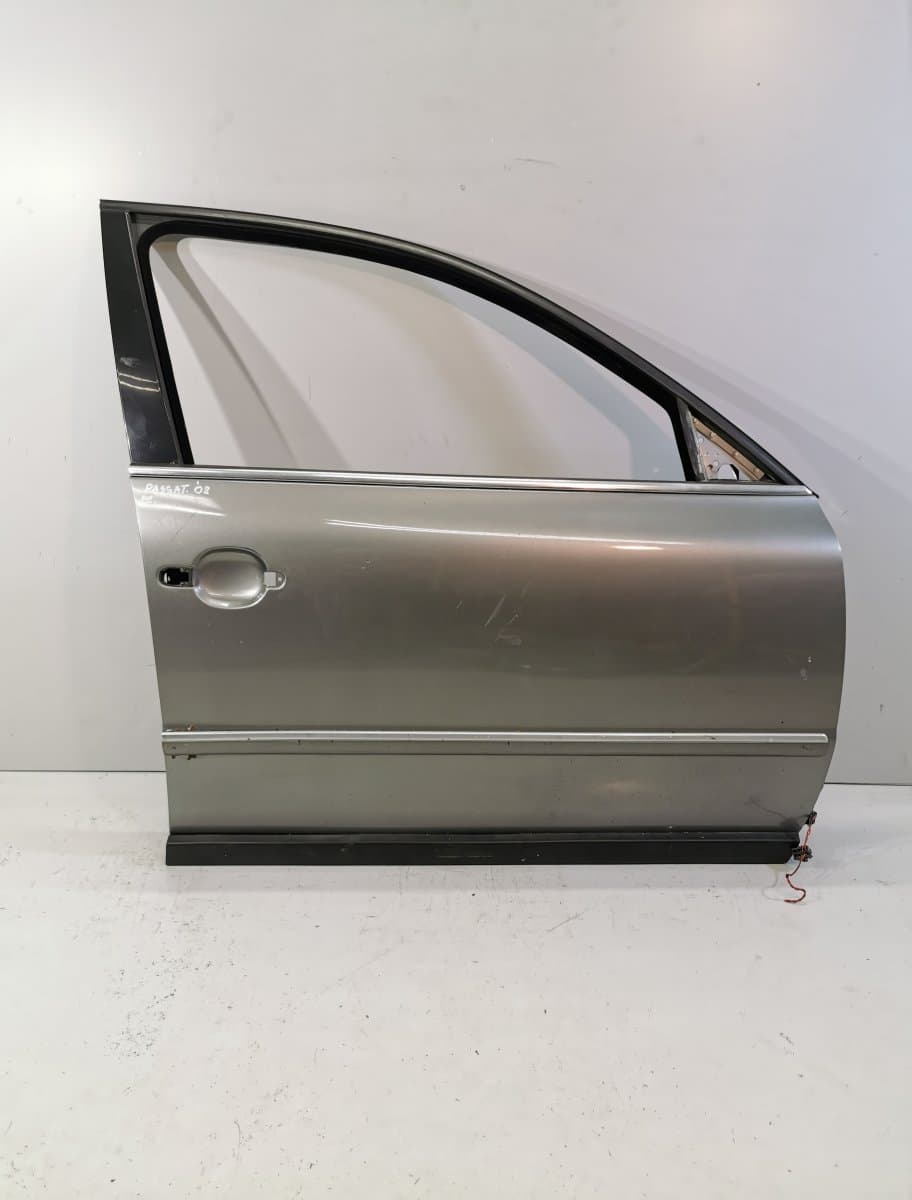 VW Door Front Right VW PASSAT B5 (3B3) (2000-2005)