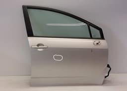 TOYOTA 670010F010 Door Front Right TOYOTA COROLLA Verso II (AR10) (2004-2009) — thumbnail 1