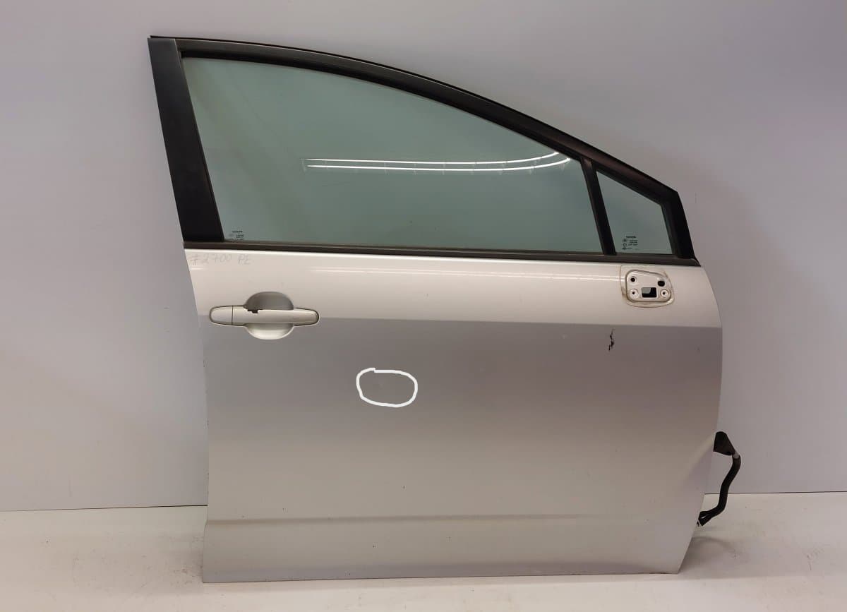 670010F010 Door Front Right TOYOTA COROLLA Verso II (AR10) (2004-2009)