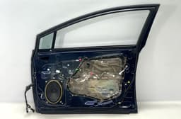 TOYOTA 6700105070 Door Front Right TOYOTA AVENSIS (T270) (2009-2018) — thumbnail 1