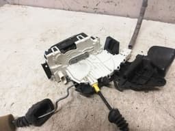 MERCEDES-BENZ Door Lock Front Left MERCEDES-BENZ C-CLASS (W204) (2007-2013) — thumbnail 3