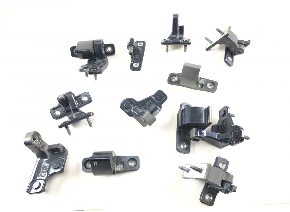 A2057200337 Door Hinge Front Lower left MERCEDES-BENZ C-CLASS (W205) (2013-2021)