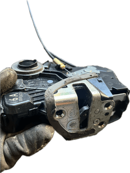 TOYOTA 6904042241 Door Lock Front Left TOYOTA RAV 4 III (XA30) (2005-2012) — thumbnail 4