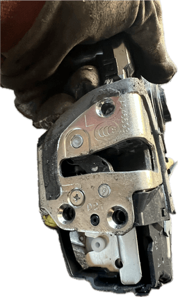 TOYOTA 6904042241 Door Lock Front Left TOYOTA RAV 4 III (XA30) (2005-2012) — thumbnail 3