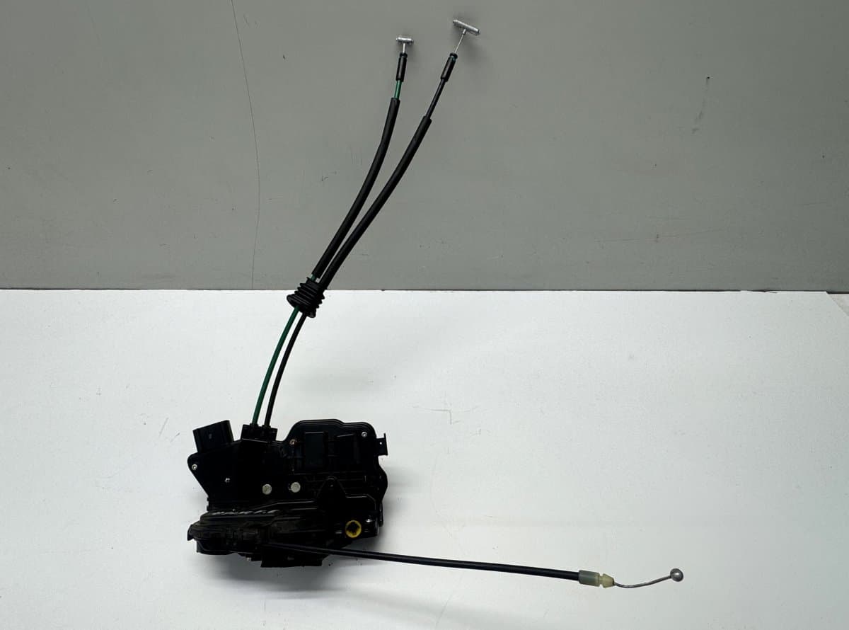 KIA 813102P000 Door Lock Front Left KIA SORENTO II (XM) (2009-2015)