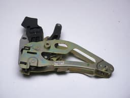 MERCEDES-BENZ A2307900371 2307900371 A2307901171 A2307901371 Convertible roof locking mechanism MERCEDES-BENZ SL-CLASS (R230) (2001-2012) — thumbnail 1