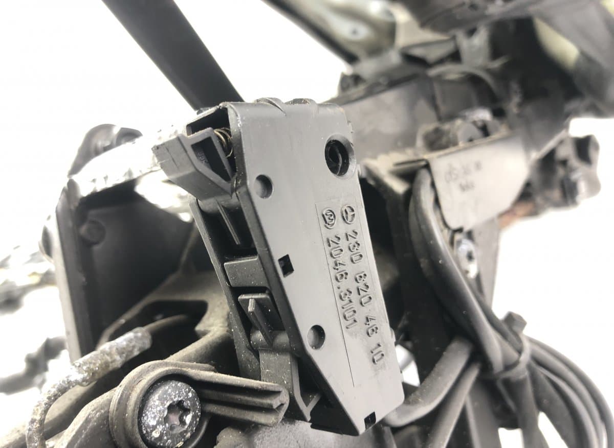 A2307902140 Convertible top bracket left MERCEDES-BENZ SL-CLASS (R230) (2001-2012)