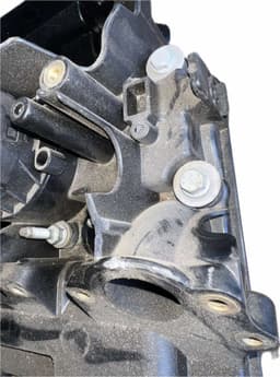 BMW Cylinder head valve cover BMW 5 (E60, E61) (2003-2010) — thumbnail 4