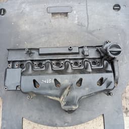 VOLVO 31256168 Cylinder head valve cover VOLVO XC70 II (2007-2016) — thumbnail 1