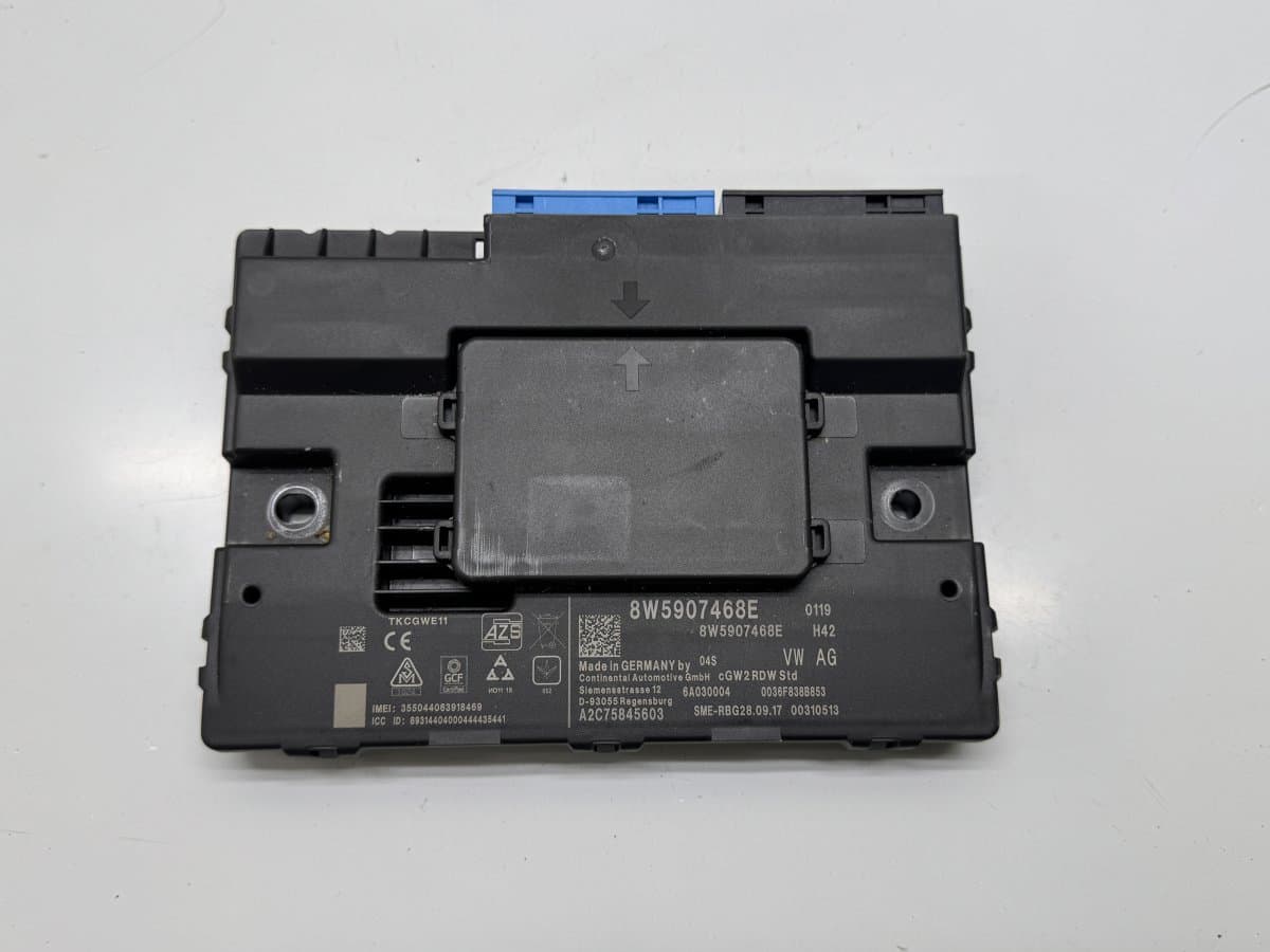 AUDI 8W5907468E Central gateway module AUDI A4 (8W, B9) (2015-)