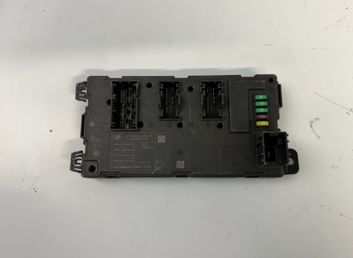 BMW 6135986697801 Comfort Module (CCM) BMW 3 (F30, F31, F34, F80) (2011-2019)