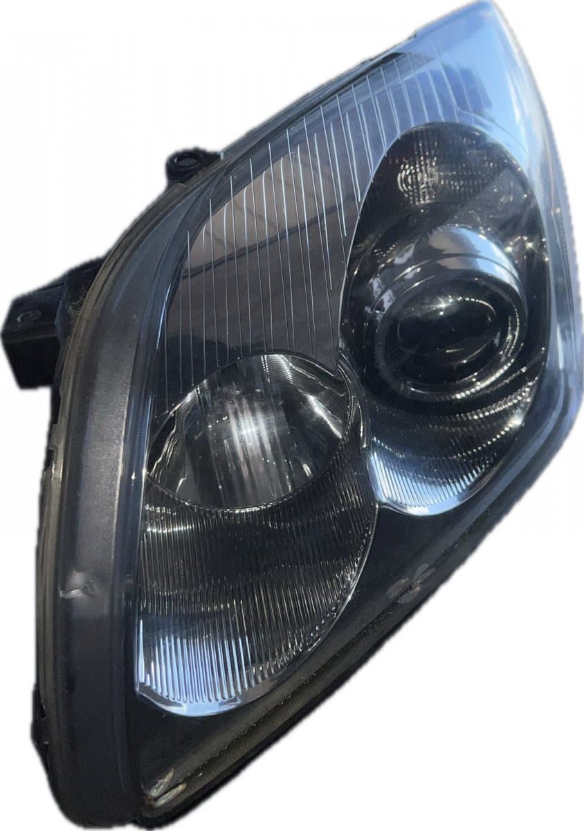 TOYOTA Headlight left TOYOTA AVENSIS (T250) (2003-2008)