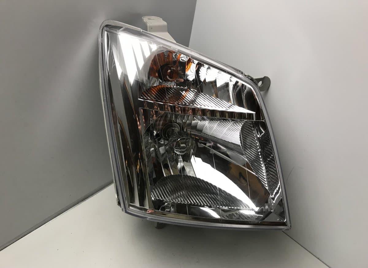 ISUZU 8980800090 Headlight right ISUZU D-MAX I (RA, RC) (2002-2012)