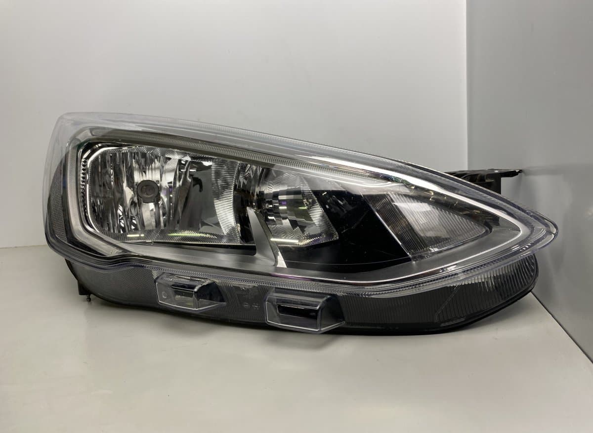 FORD JX7B-13W029-AE 0020144606 Headlight right FORD FOCUS III (2010-2018)