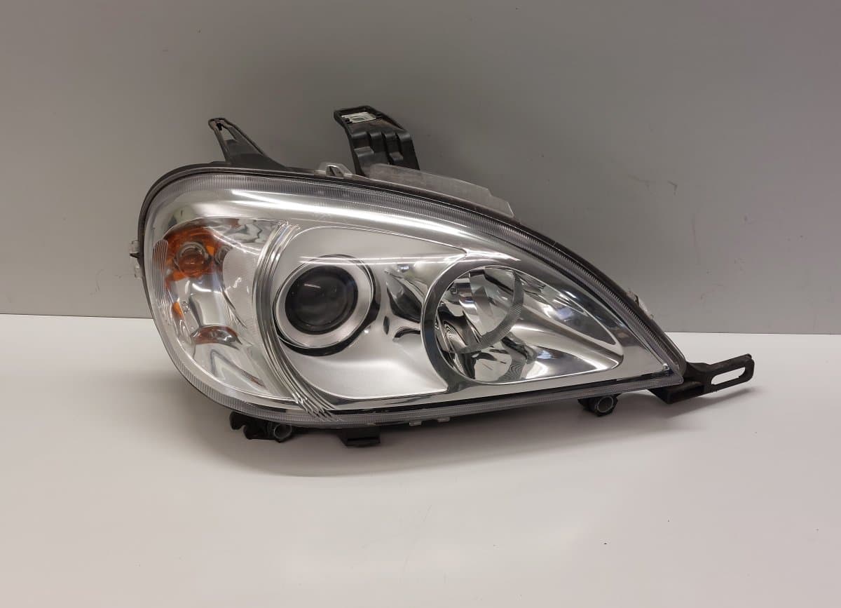 MERCEDES-BENZ A1638204661 Headlight right MERCEDES-BENZ ML-CLASS (W163) (1998-2005)