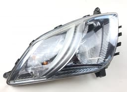 TOYOTA 8113047181 Headlight right TOYOTA PRIUS II (NHW20) (2003-2009) — thumbnail 1